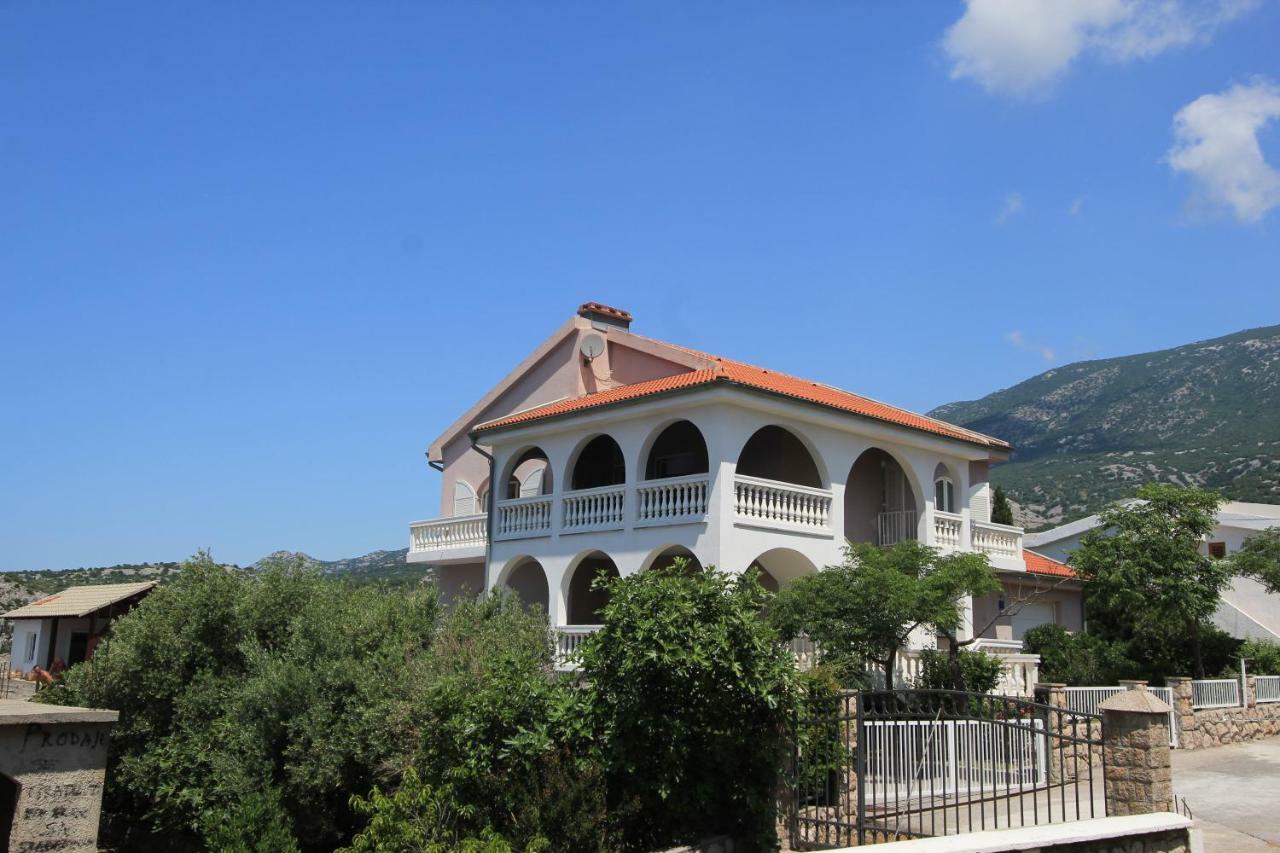 Villa Mihaela - Apartment Ana Cesarica Exterior foto